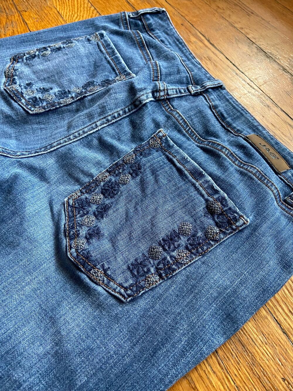 JAG Jeans Straight w/Floral Embroidery sz 14/32